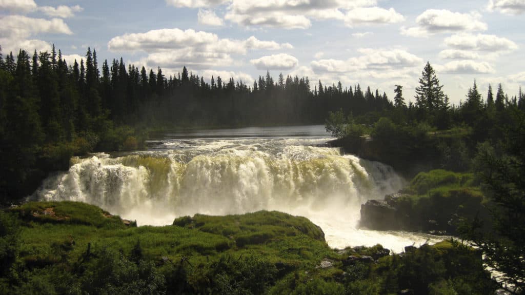 Pisew Falls