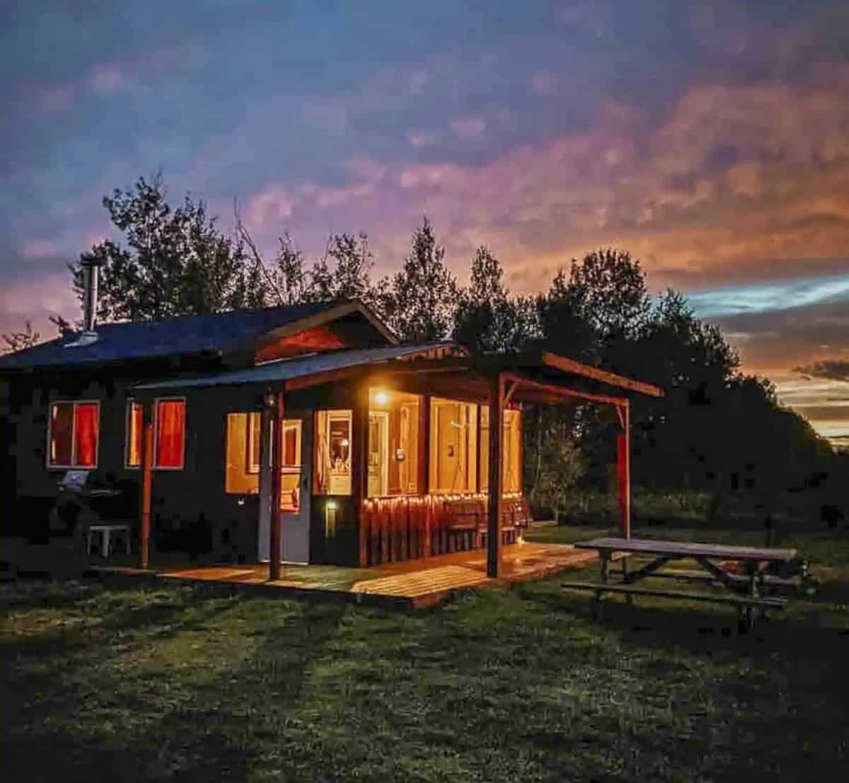 Piney Tamarack Shack - sunsets are a thing of beauty when staying at this Manitoba cabin.