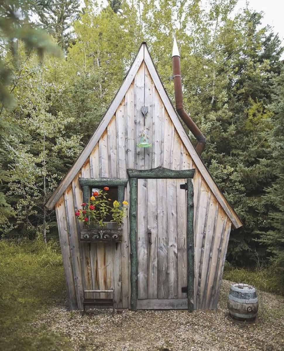 Fiddlehead Cabin Manitoba