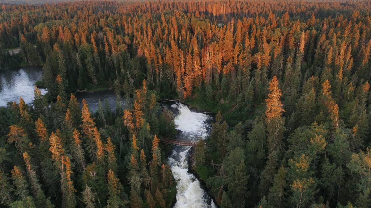 Wekusko Falls Provincial Park