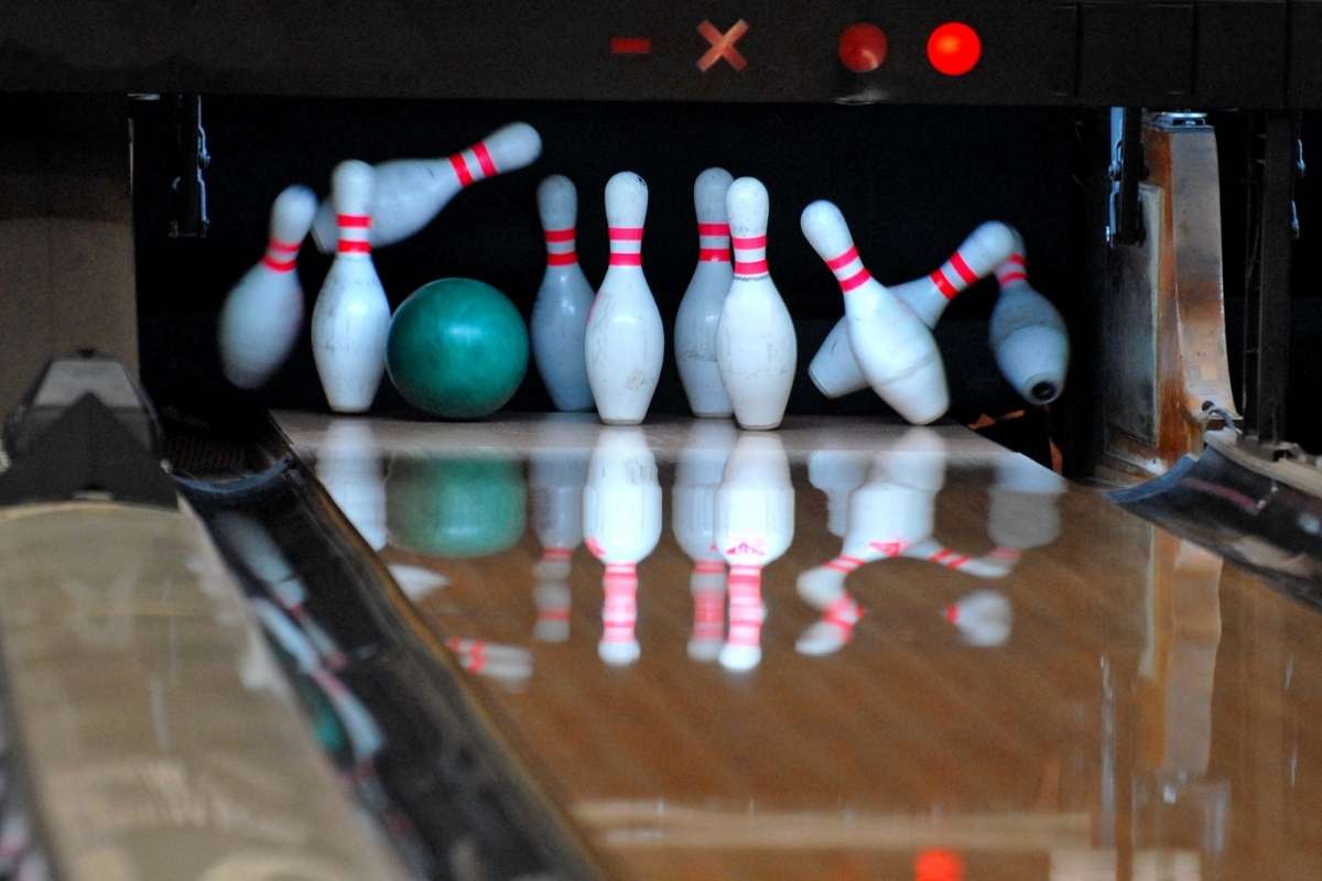 Winnipeg Bowling Alleys