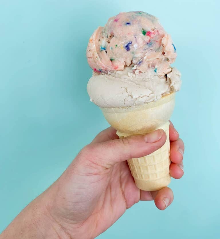 19 BEST Winnipeg Ice Cream Spots For a Tasty Treat (for 2024)