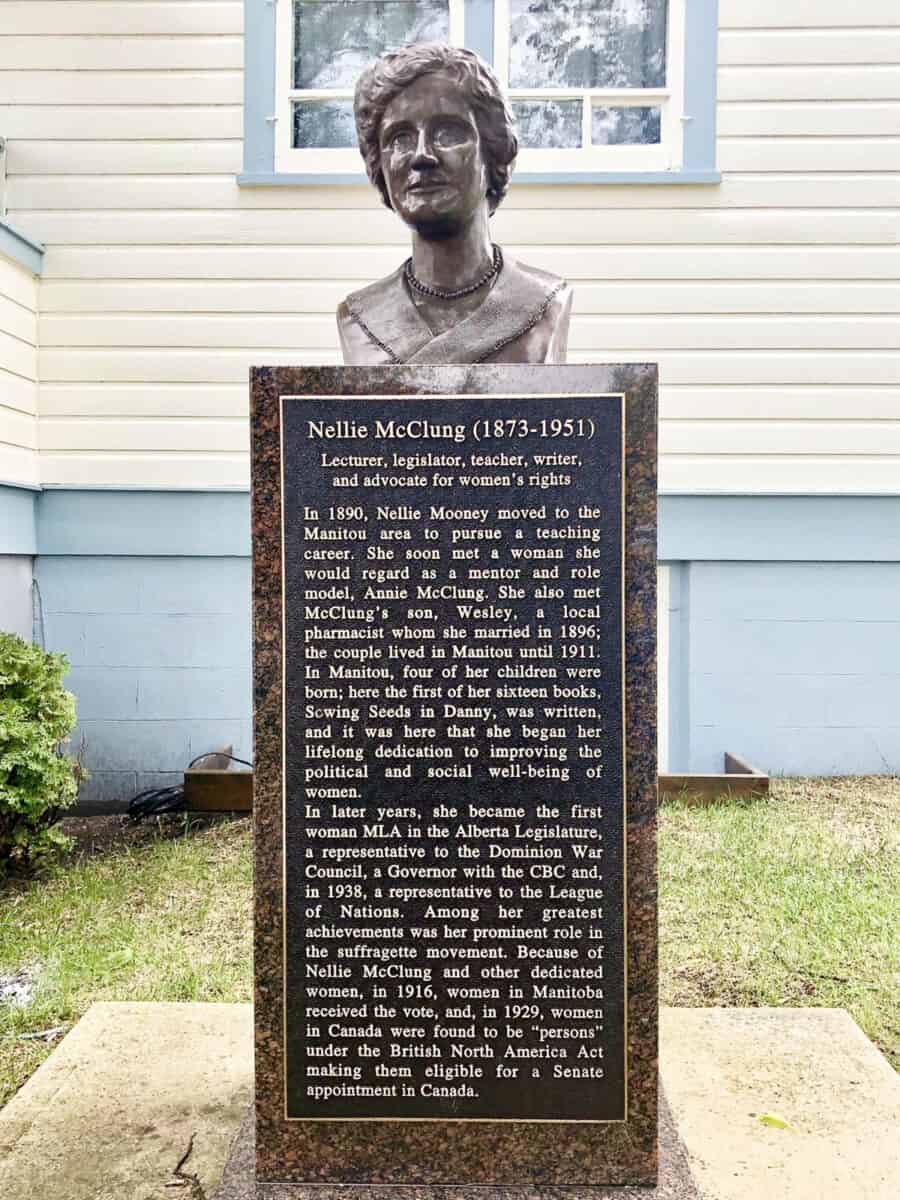 Statue of Nellie McClung